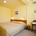 Hotel Strandzha - Free Parking 3*