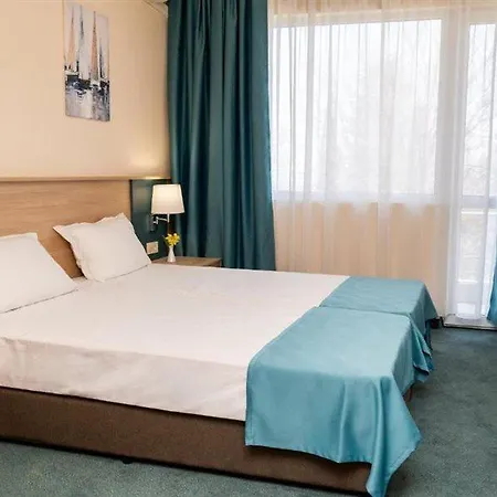 Otel Strandzha - Free Parking 3*